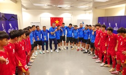Thua đậm U17 Australia, HLV Roland nhắn nhủ U17 Việt Nam phải mạnh mẽ hơn ở World Cup