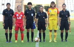 Nữ trọng tài trận Hà Nam gặp TP.HCM I gây sốt với "bản lĩnh tuổi 24"