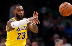 Những lần LeBron James chuyền bóng trong tình huống quyết định