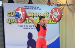 Đôn cân lên đấu hạng 49kg nữ, VĐ SEA Games 2019 Vương Thị Huyền thua Mỹ Dung ở Giải vô địch cử tạ toàn quốc 2020