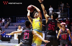 Mắc quá nhiều Turnover, Nha Trang Dolphins thua cách biệt Thang Long Warriors
