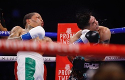 'Sư đệ Maywaether' Gervonta Davis tung cú móc sấm sét giành luôn 2 đai Boxing