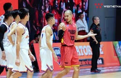 Điệp viên Tim Waale khiến các cầu thủ Hanoi Buffaloes chết lặng!