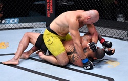 UFC: Lão tướng Glover Teixeira gây sốc với màn hủy diệt 'Búa tạ' Thiago Santos