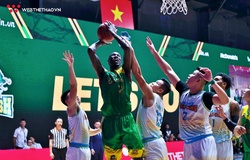 Leon Hampton block và dunk như máy, Cantho Catfish nhẹ nhàng hạ Nha Trang Dolphins