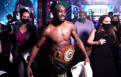 Terence Crawford giữ ngôi số 1 thế giới sau chiến thắng knockout Kell Brook 