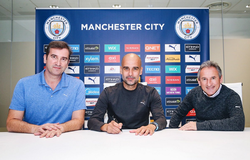Guardiola chấm dứt mối nghi ngờ về tương lai với Man City