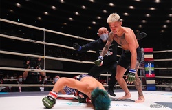 Võ sĩ Nhật Bản knockout cắm đầu đối thủ xuống sàn tại RIZIN 25
