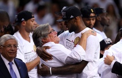 LeBron James khởi kiện ông chủ cũ vì tên một chiếc du thuyền