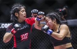 'Ong sát thủ MMA' Bi Nguyễn thua đau ngày trở lại võ đài ONE Championship