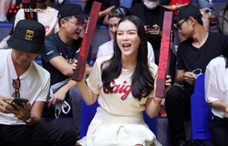 Lý Nhã Kỳ tới VBA Arena cổ vũ “hot boy” Saigon Heat từng khiến mình phải khóc