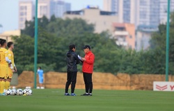 HLV Park Hang Seo “chạy sô” cuối năm 2021