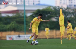 Văn Quyết tiết lộ lý do nhường áo số 10 cho Công Phượng