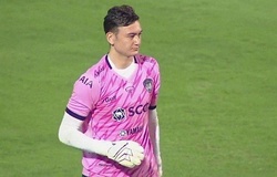 Giữa cơn bão tin đồn thất sủng, Văn Lâm không được đăng ký thi đấu ở Muang Thong