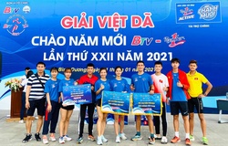 Kỷ lục gia SEA Games 30 Nguyễn Thị Oanh lần đầu vô địch giải chạy Chào năm mới Bình Dương 2021