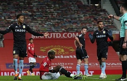 Pogba bị cáo buộc ăn vạ để kiếm phạt đền cho MU