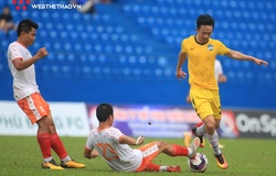 HAGL nhọc nhằn thắng trận đầu dưới thời Kiatisuk