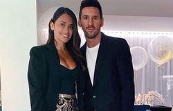 Messi từ chối lời cầu xin của vợ Antonella khi đòi rời Barca