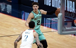 LaMelo Ball đánh bại anh trai Lonzo, suýt lập triple-double lịch sử