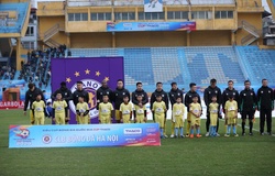 BTC trận Siêu cúp QG 2020 xin lỗi sự cố trang phục cầu thủ nhí