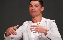 Choáng với bộ sưu tập trang sức triệu đô của Ronaldo và bạn gái 