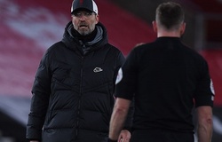 HLV Liverpool bị chê đạo đức giả khi tố trọng tài thiên vị MU