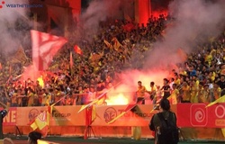 VPF "nắn gân" các CLB, xử phạt nặng với pháo sáng ở V.League 2021