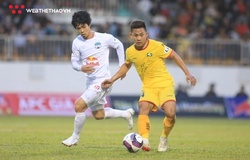 Video: Công Phượng suýt lập siêu phẩm trong ngày trở lại Pleiku