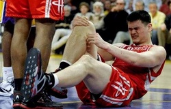 20 ca chấn thương đã quật ngã ý chí của con quái vật Yao Ming như thế nào?