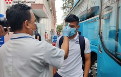 Cầu thủ có thân nhiệt trên 37,5 độ C bị “đuổi” khỏi V.League 2021