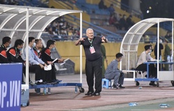 HLV vô địch Cúp C1 châu Âu thừa nhận lực bất tòng tâm trước Hà Nội