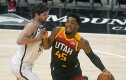 Thiếu hụt ngôi sao, Brooklyn Nets thảm bại trước Utah Jazz