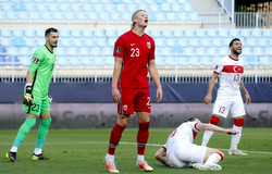 Haaland gây thất vọng với phong độ trái ngược ở Dortmund với đội tuyển Na Uy