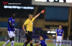 Phạm Đức Huy nhận thẻ đỏ, Hà Nội may mắn không thua đậm Viettel