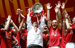 PSG giúp MU giữ vững kỷ lục bất bại ở Champions League