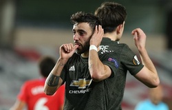 Fernandes bị tố "ăn vạ" và MU may mắn giành phạt đền