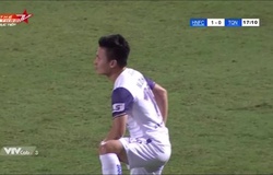 Quang Hải gây sốt với màn ăn mừng kiểu “quay xe”