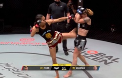 Nữ vương Janet Todd bảo vệ đai với cú đá "thấu gan" đối thủ