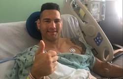 Chris Weidman cập nhật tình hình sau chấn thương: Có thể đi lại sau 8 tuần