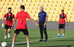 Vòng loại World Cup 2022: UAE rút gọn đội hình, “trăm mối tơ vò” với bại tướng ông Park