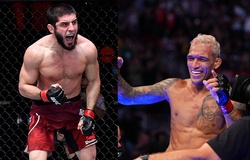 Islam Makhachev chúc mừng Charles Oliveira cùng "cơn điên với Top 10 hạng nhẹ"