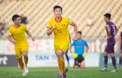 Vừa hội quân ĐT Việt Nam, Phan Văn Đức sắp có... tiền tỷ