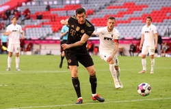 Lewandowski bất ngờ chưa có nhà tài trợ giày dù phá kỷ lục ghi bàn