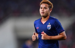 Theerathon có vi phạm quy định của FIFA khi từ chối khoác áo ĐT Thái Lan?