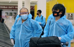 Tuyển Việt Nam đã đến UAE, nín thở chờ xét nghiệm COVID-19