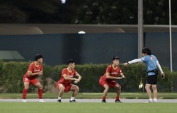 Duy Mạnh, Đình Trọng và Minh Vương tập riêng trong ngày đầu ở UAE