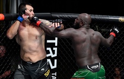 Jairzinho Rozenstruik knockout Augusto Sakai ở giây cuối cùng hiệp 1