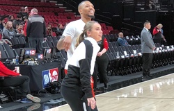 Trail Blazers giữ chân Damian Lillard bằng HLV nữ đầu tiên trong lịch sử NBA?