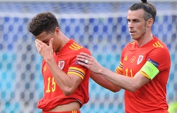 Tranh cãi tóe lửa về tấm thẻ đỏ đầu tiên ở EURO 2021 trận Italia - Wales