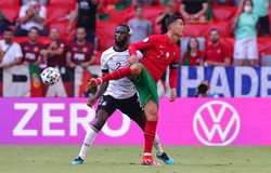 Ronaldo bị cựu ngôi sao Đức gọi là "gã hề" vì coi thường đối thủ